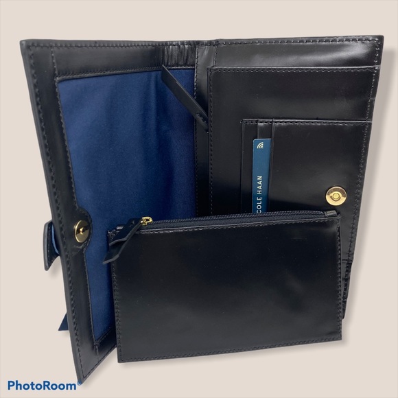 Cole Haan Handbags - Cole Haan Black Leather Clutch w/ Mini Clutch